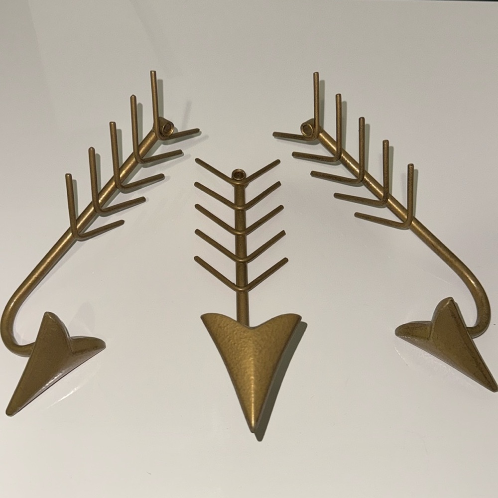 Gold Decorative Arrow Hooks Set